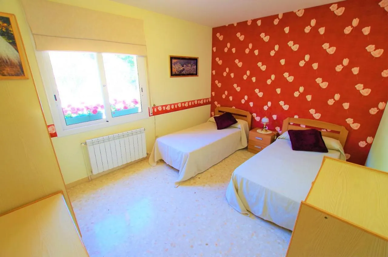 Vacances & Villas Lloret-Villa Dali  يوريت دي مار